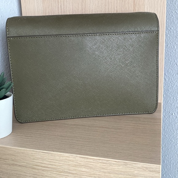 Micheal Kors Leather Crossbody Bag - Picture 2 of 3